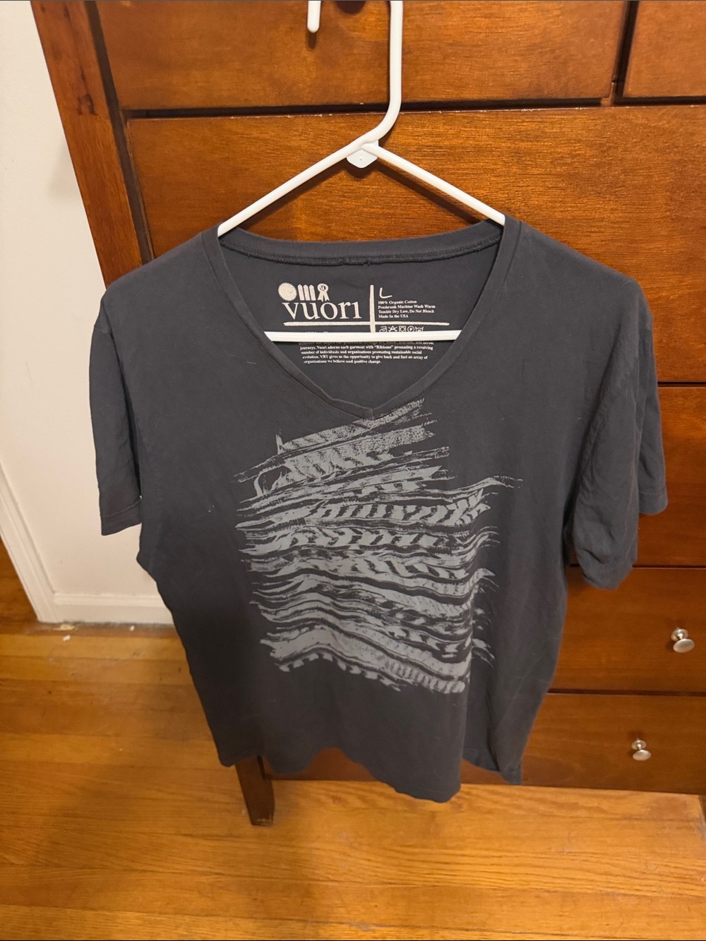 Vuori Men's Charcoal V-Neck Graphic Tee